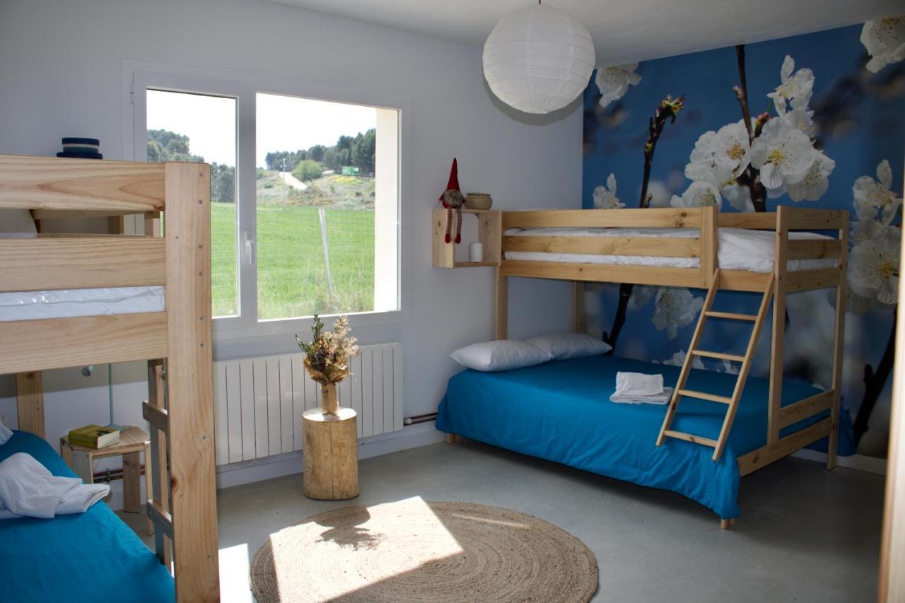 Entheos Hostel Lerin Εξωτερικό φωτογραφία