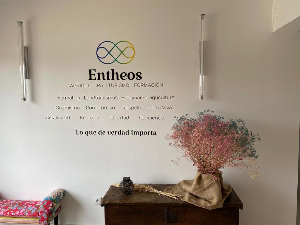 Entheos Hostel Lerin Εξωτερικό φωτογραφία