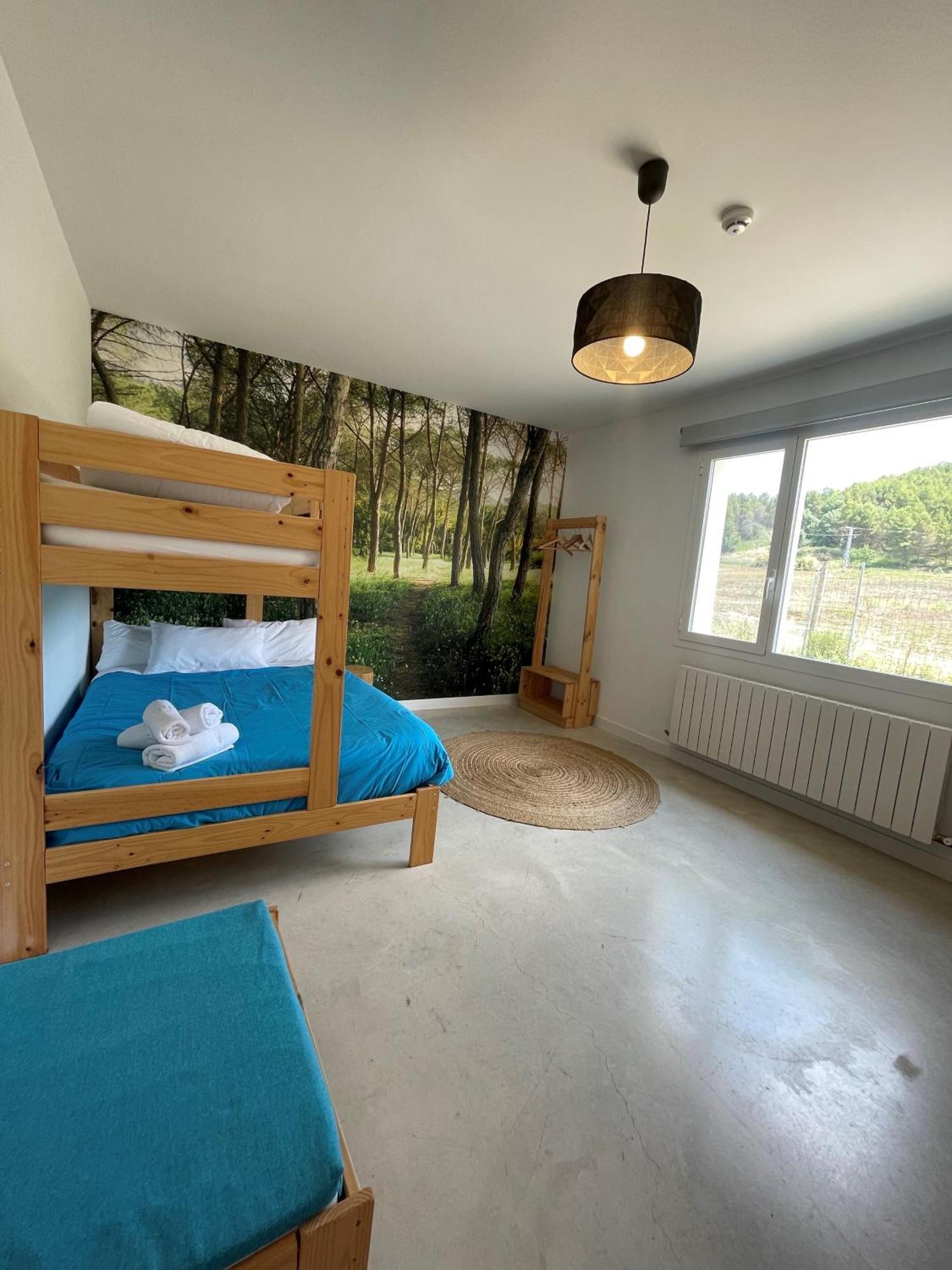 Entheos Hostel Lerin Εξωτερικό φωτογραφία